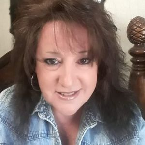 Meet your Posher, Stacey